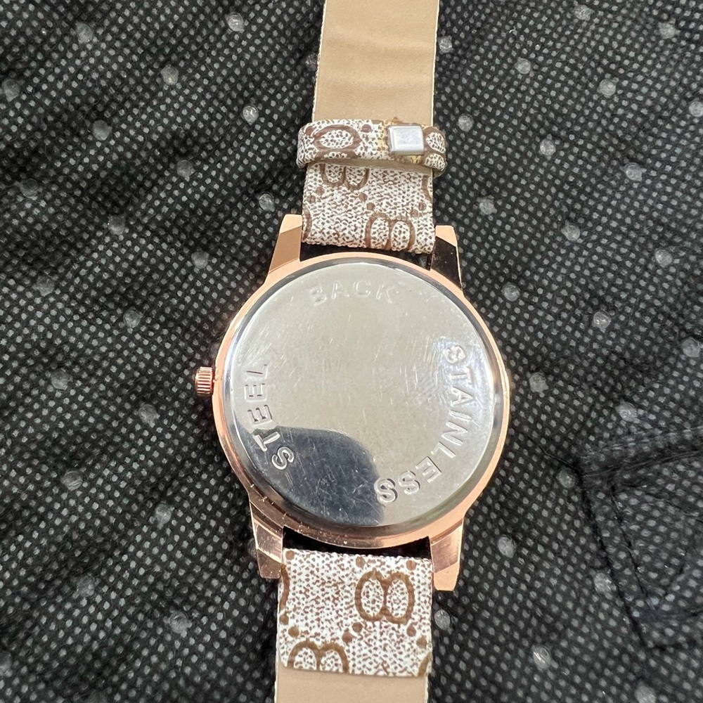 Watch - Picture 6 of 7